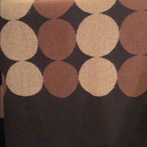 Reversible Ruana with fringe trim - Picture 2 of 3